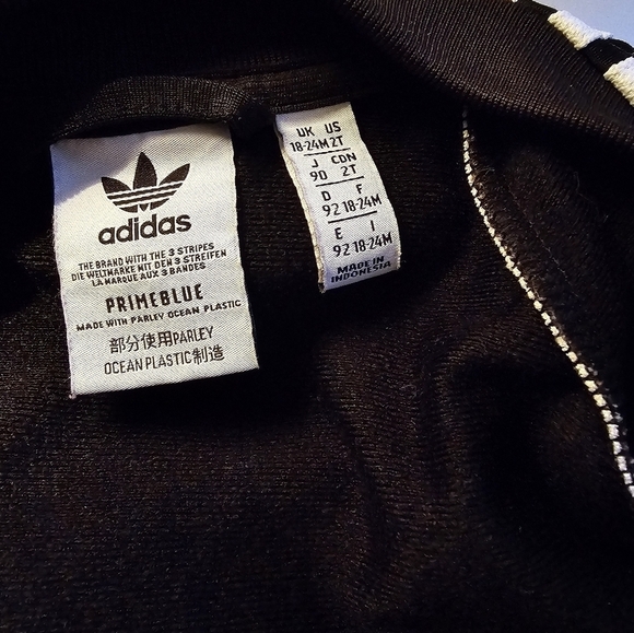 Boys Adidas jacket - Picture 2 of 4